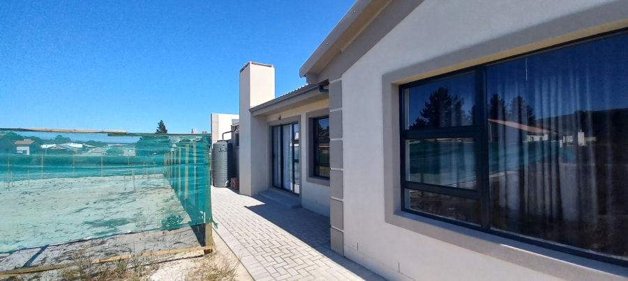 3 Bedroom Property for Sale in Albertinia Western Cape